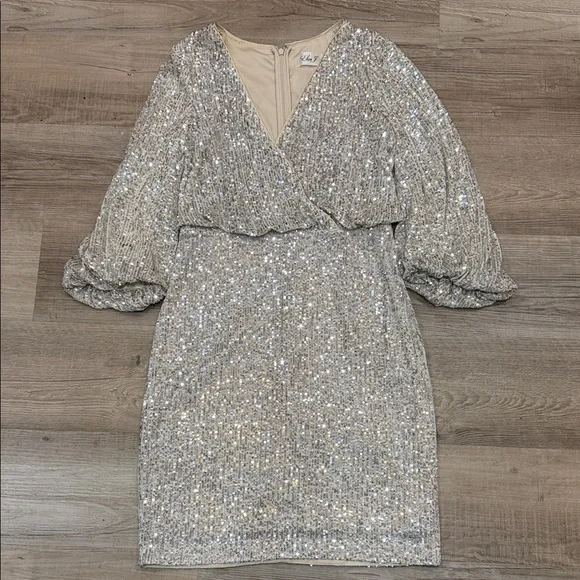 Eliza J Silver Sequin Mock Wrap Dress, BNWOT Size 8 - Picture 4 of 7